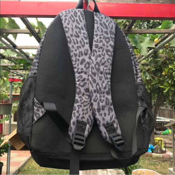 New! Victoria’s Secret pink backpack - Picture 6 of 7